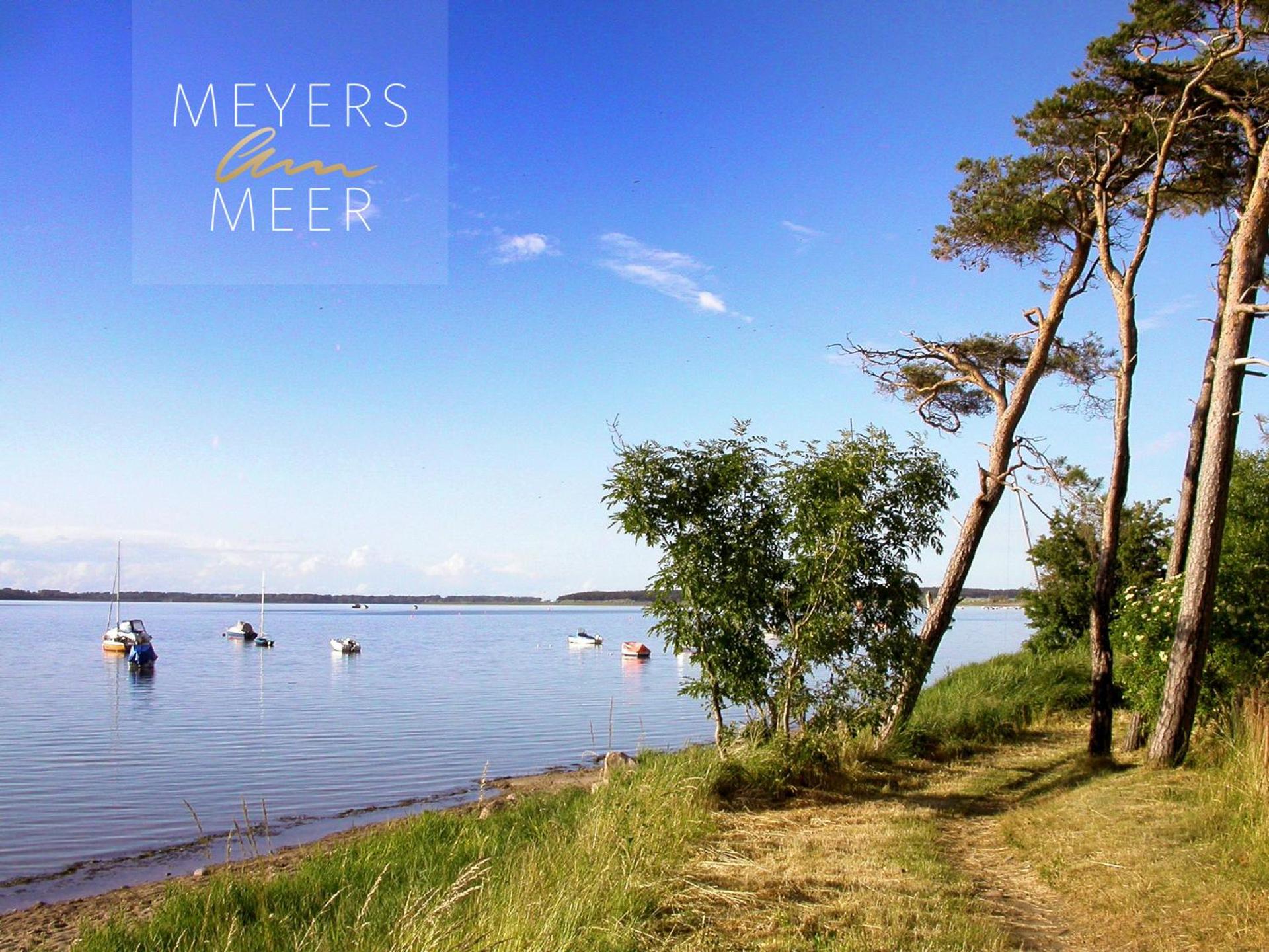 Werder Chalet -- COZYKOJE -- Ostsee Strand 150m I Sauna I eKamin I Tiny House mit Meerblick I 2 Pers und Kind I by 