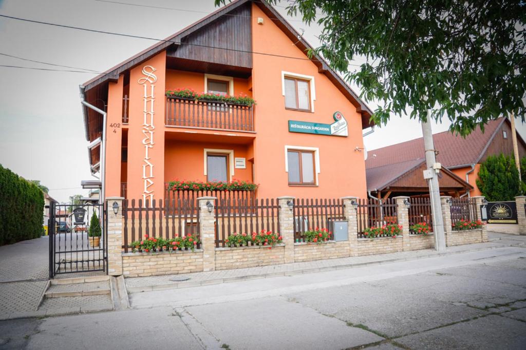 Penzion SUNGARDEN-Veľký Meder