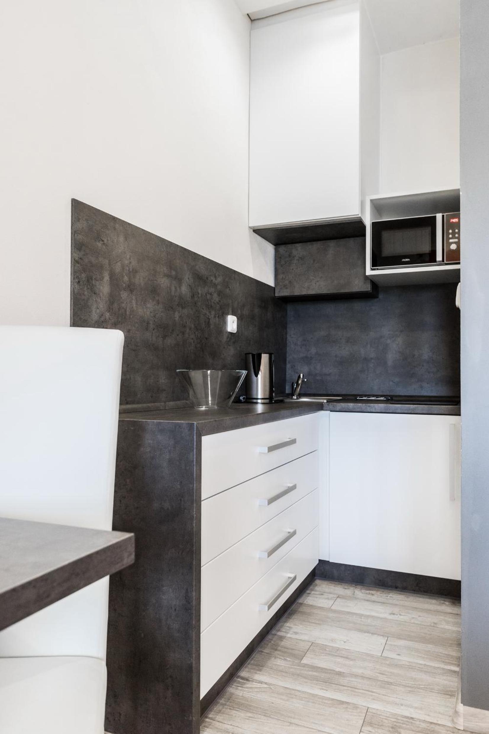 Hotel Apartments Benešova 6