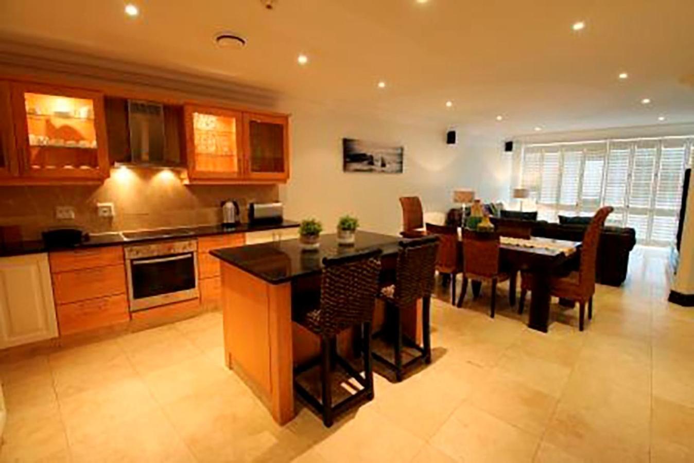 604 Ballito Manor - with generator view 5