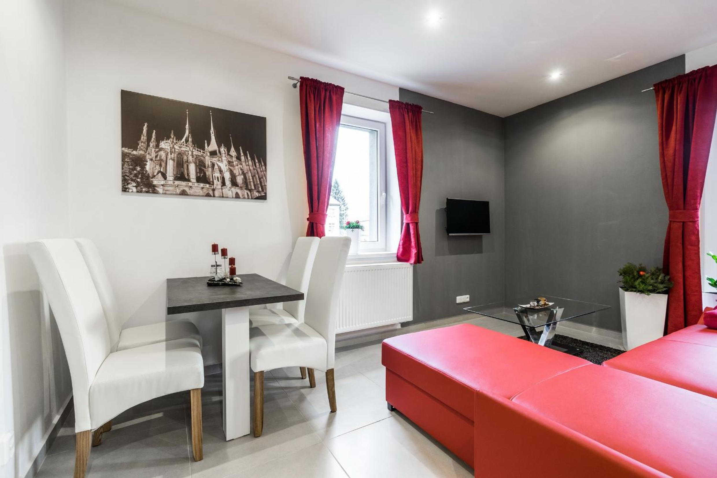 Hotel Apartments Benešova 6