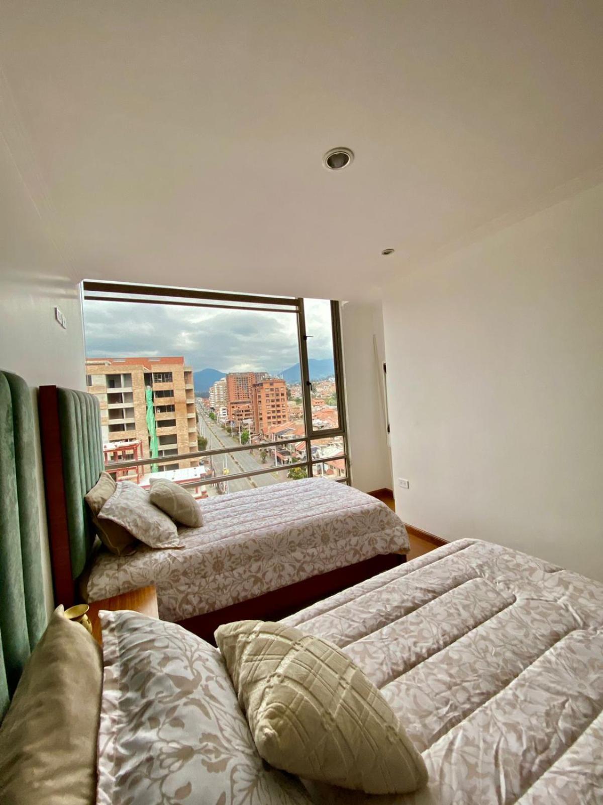 Departamento de Lujo, Cuenca, Adrianashome