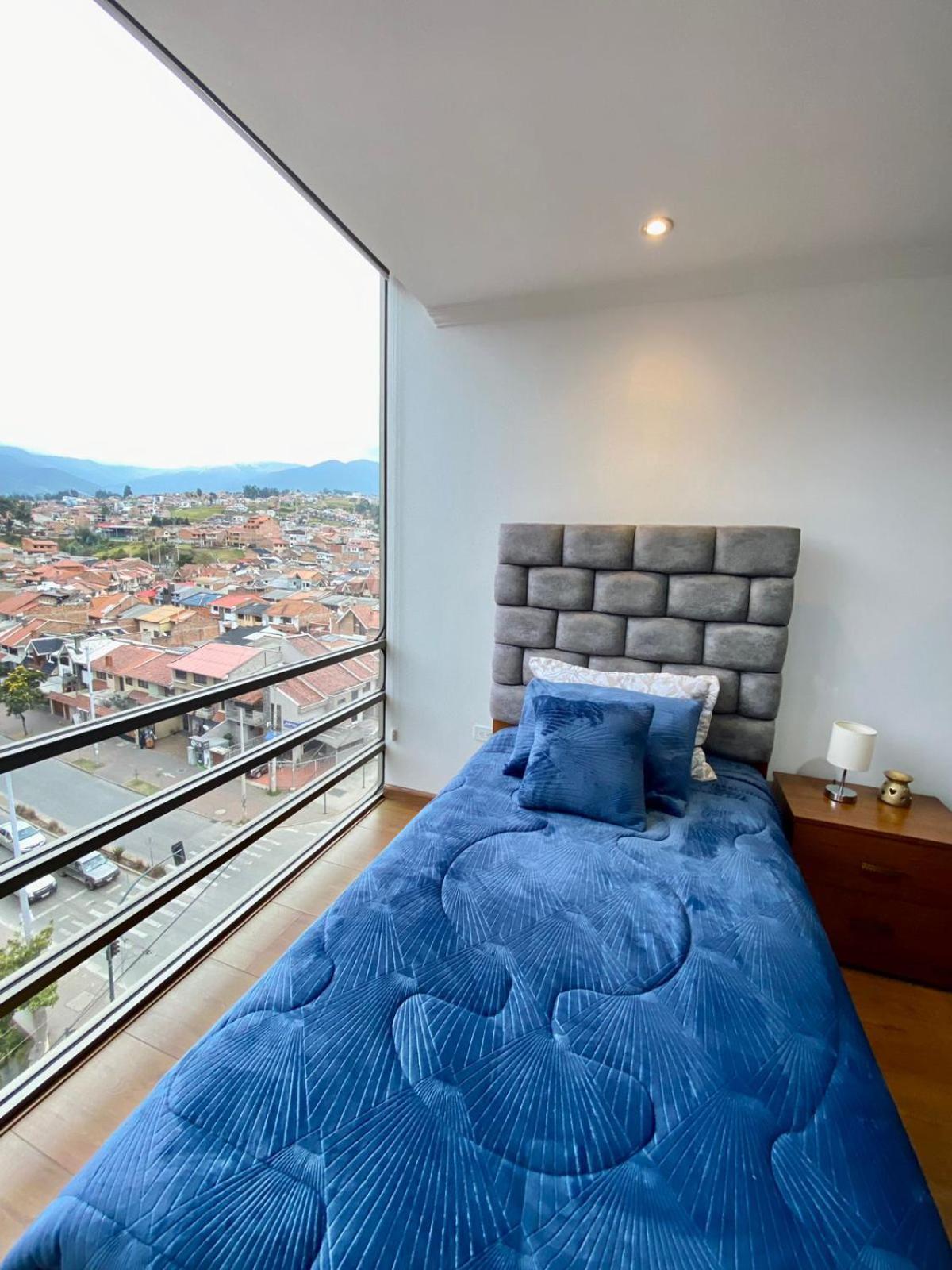 Departamento de Lujo, Cuenca, Adrianashome