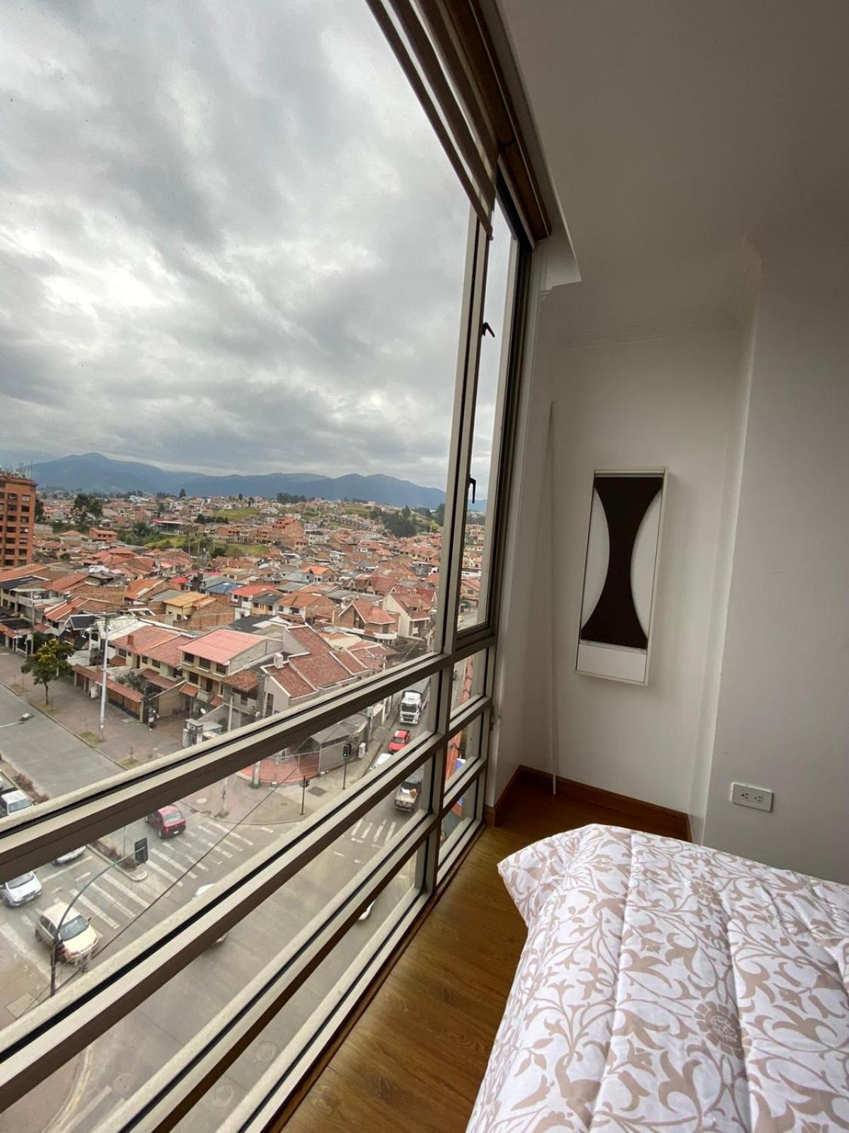 Departamento de Lujo, Cuenca, Adrianashome