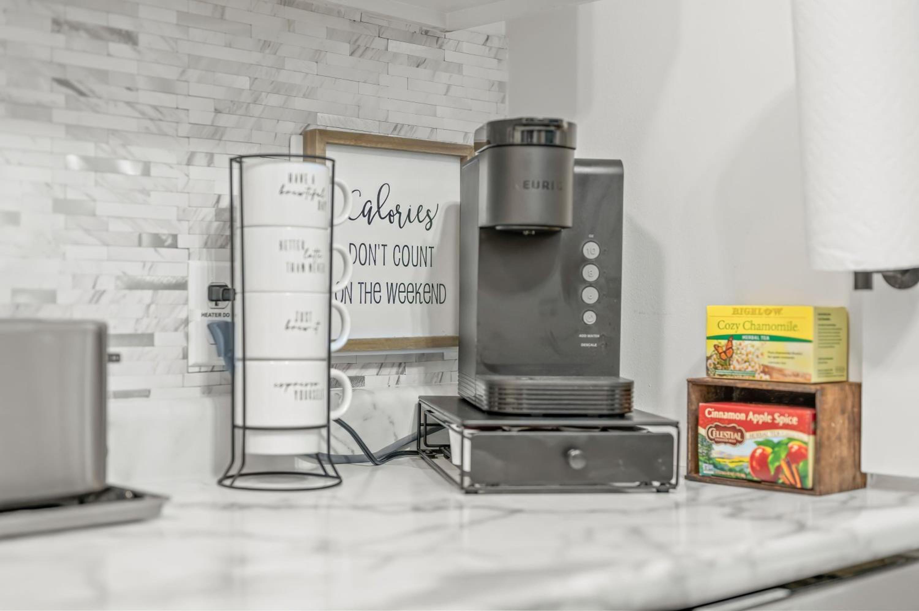 Bloomington Vacations - Bear Creek Cottage - Property Image 4