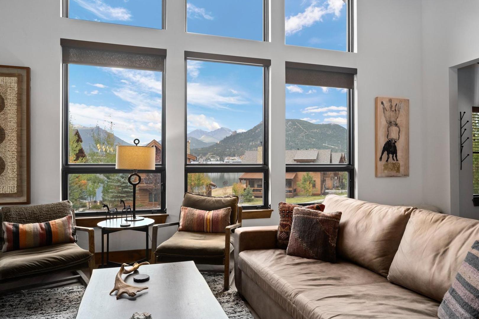 Beautiful Views! Jacuzzi, Indoor Outdoor Fireplace, Steps to Lake Estes - Property Image 52