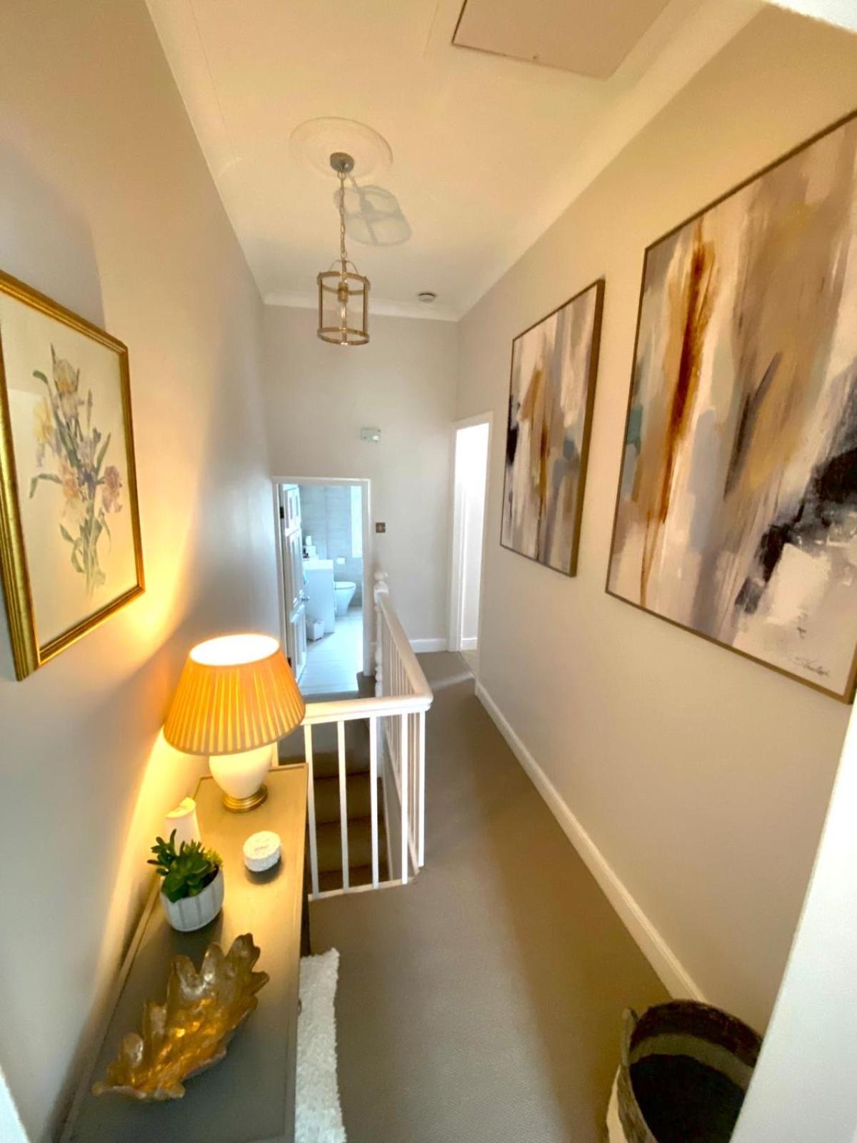 Award Winning Elegant luxurious refurbished meticulous 3 Bed