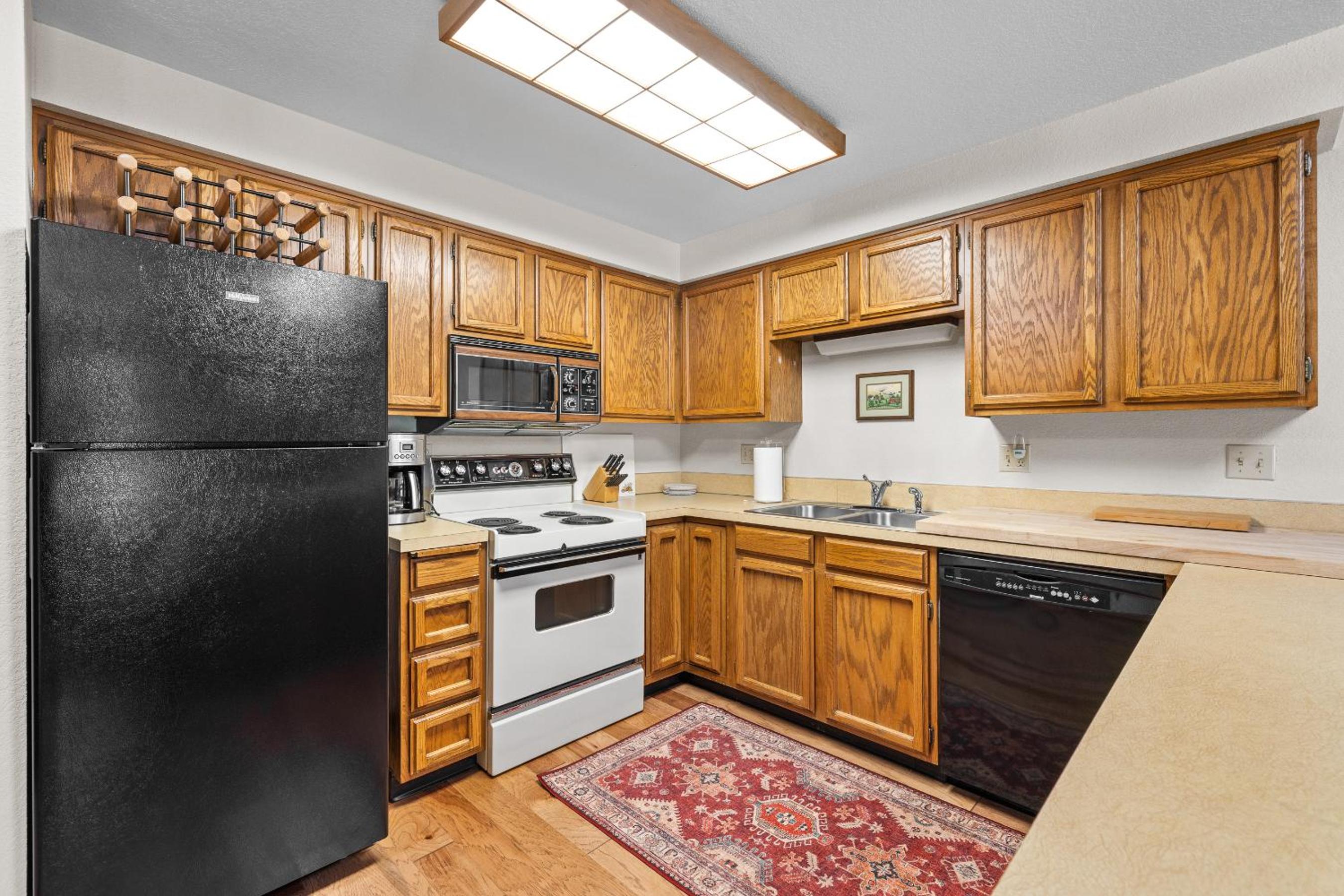New! Aspen 4 Seasons - Seasonal pool - Close to beaches, parks, golf, and downtown view 4
