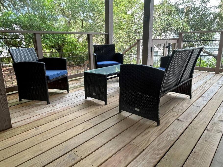 New Listing - Sandy-Dune - Close to Beach, Gulf, Restaurants view 4