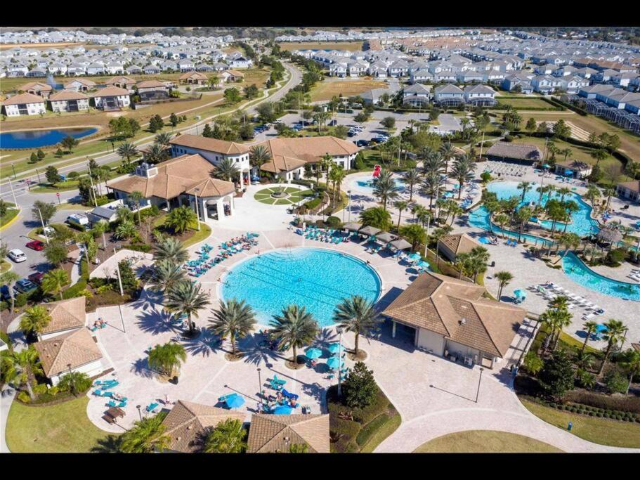 Oasis Sun and Fun view 3