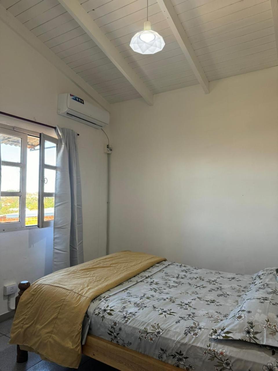 Casa S&G grande con 3 habitaciones, 8 personas, piscina privada, cochera, aire acondicionado, TV, wifi, excelente ubicacion