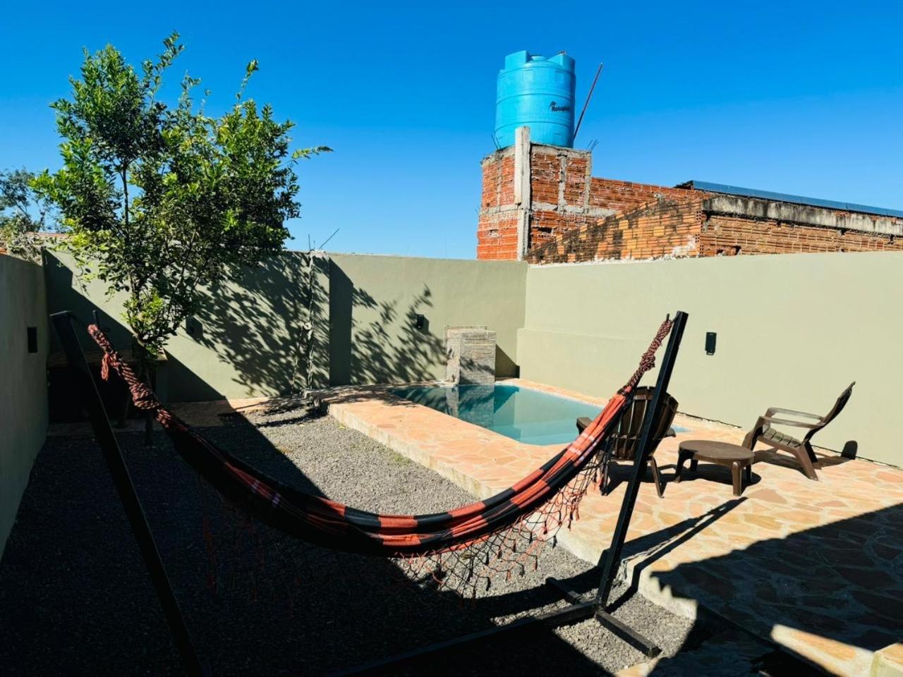 Casa S&G grande con 3 habitaciones, 8 personas, piscina privada, cochera, aire acondicionado, TV, wifi, excelente ubicacion