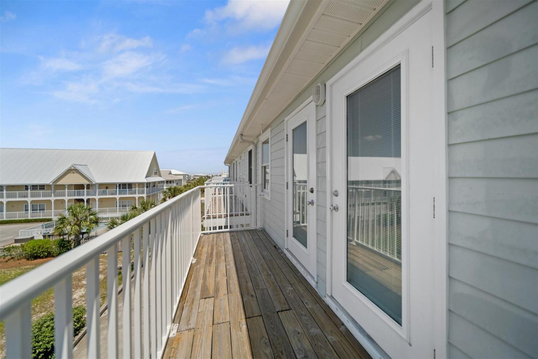 Del Mar 4 by Current Tides Vacation Rentals