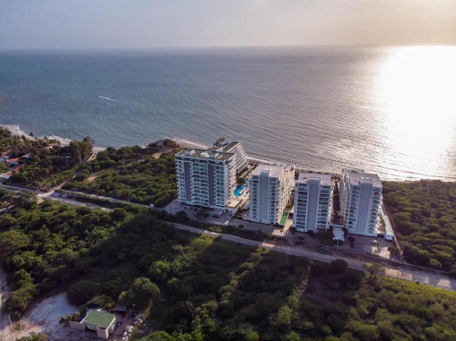 Espectacular Apartamento 211 M2, Playa Dormida Dos