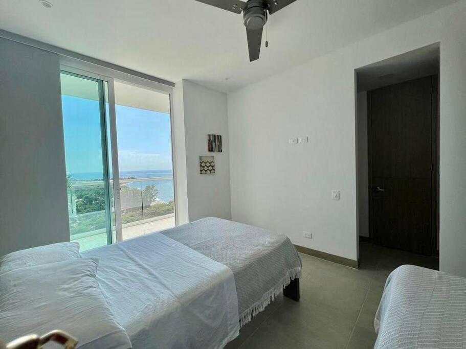 Espectacular Apartamento 211 M2, Playa Dormida Dos