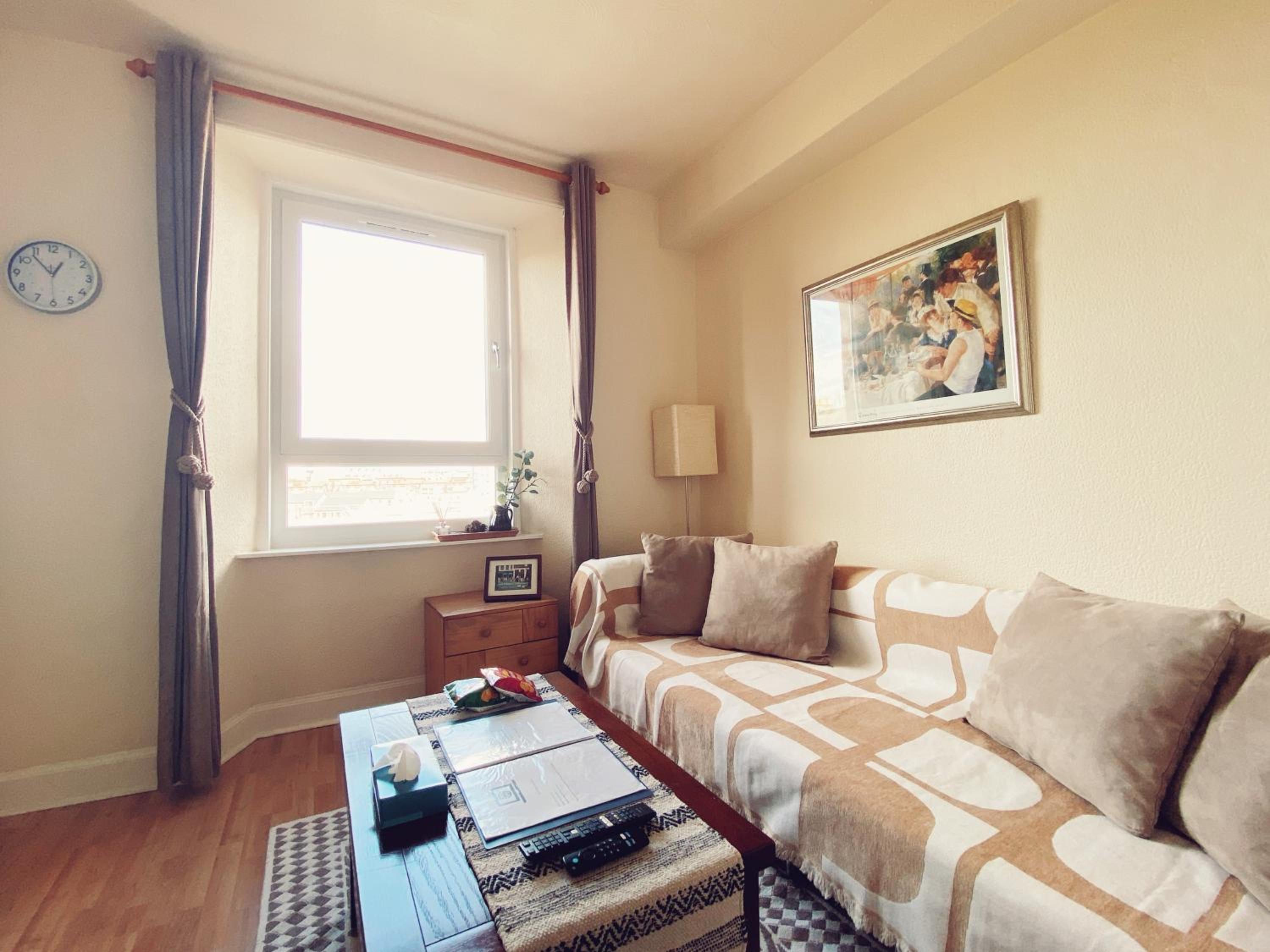 Edinburgh Meadowbank 1-Bedroom Flat view 2