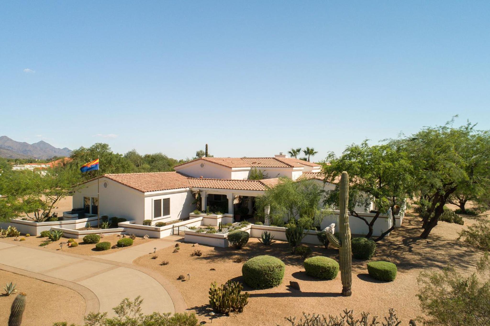 Rancho Relaxo by PaseoHomesAZ with Pool, Spa and Separate Casita