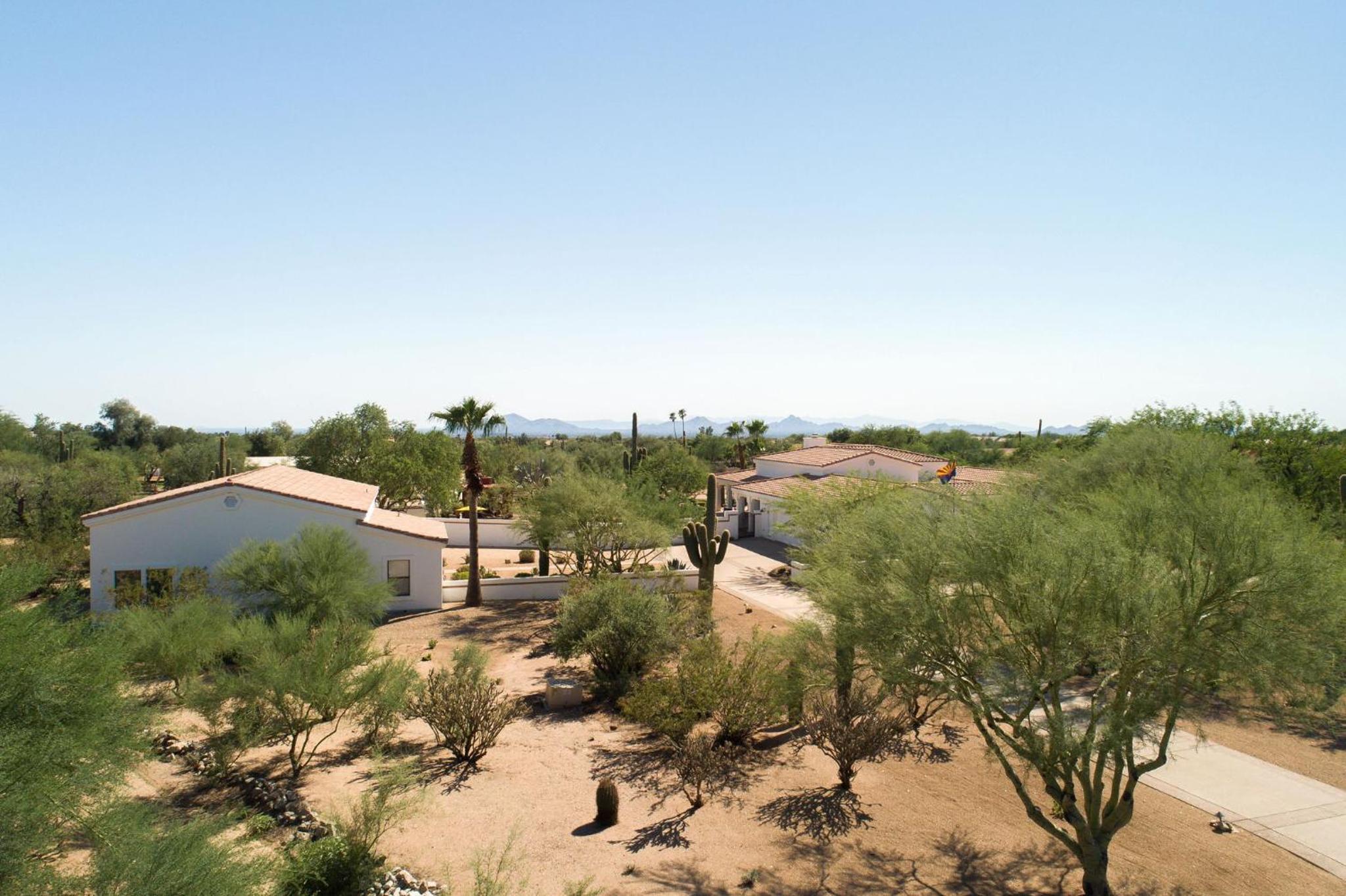 Rancho Relaxo by PaseoHomesAZ with Pool, Spa and Separate Casita
