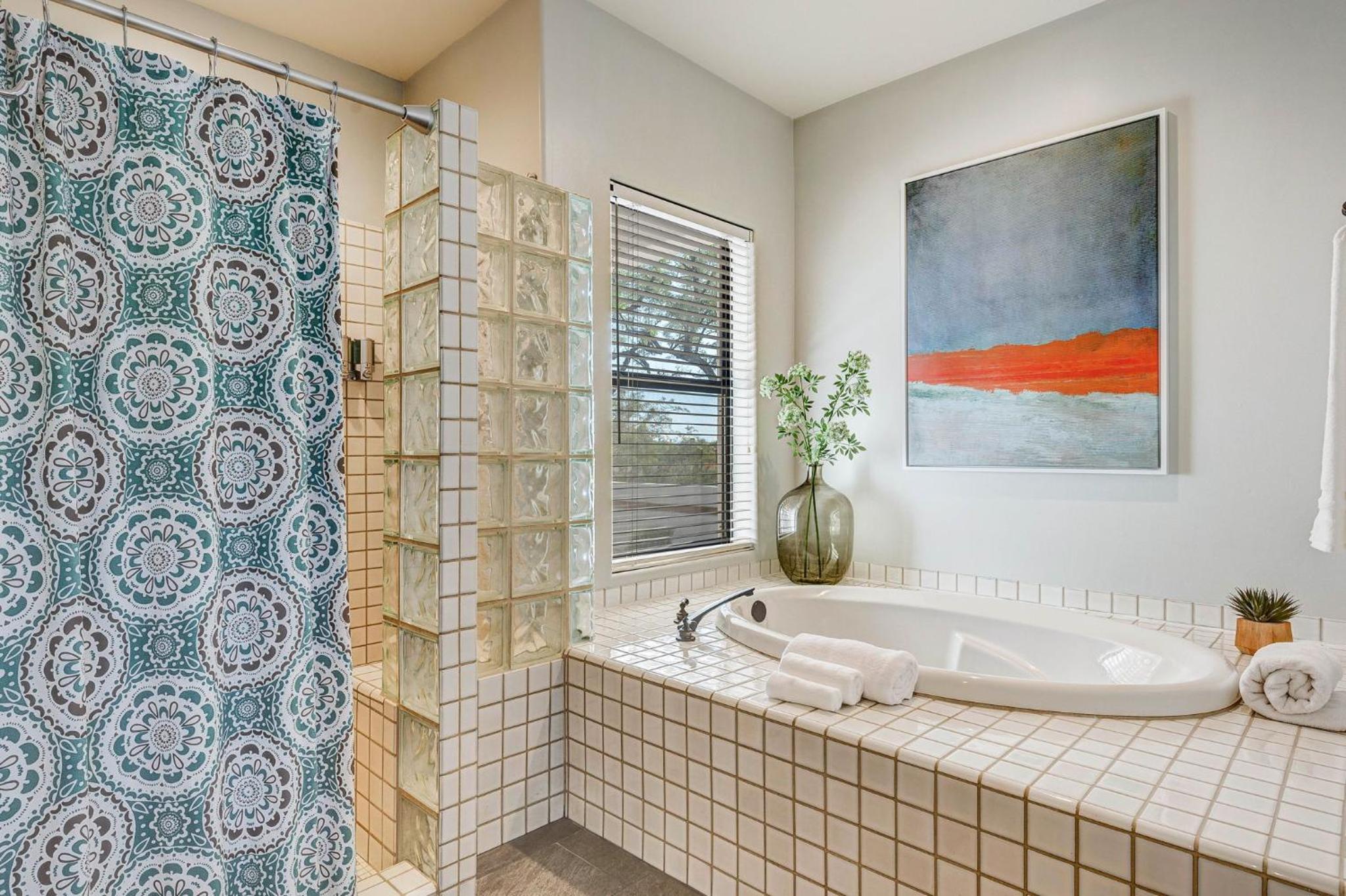 Rancho Relaxo by PaseoHomesAZ with Pool, Spa and Separate Casita