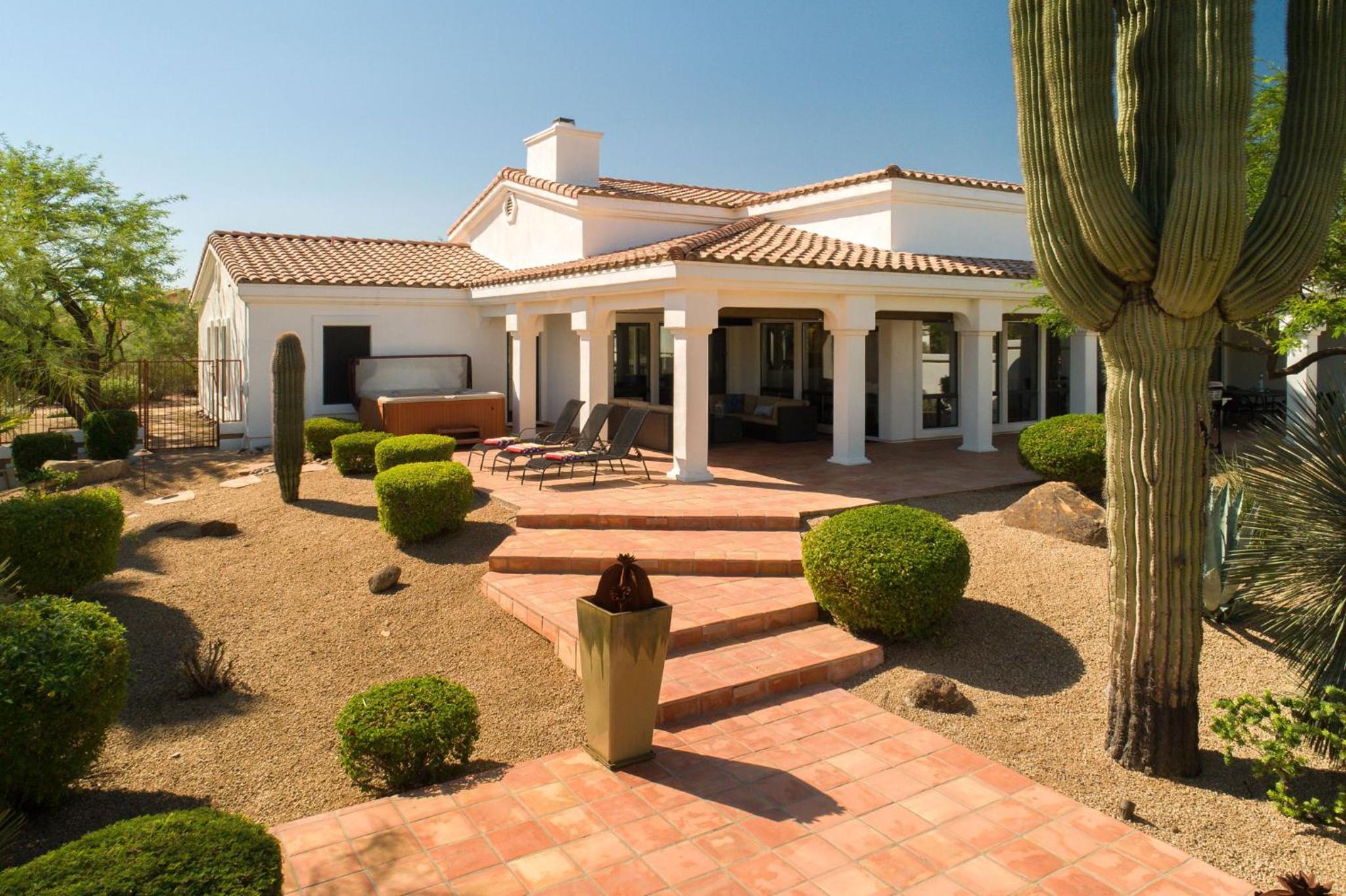 Rancho Relaxo by PaseoHomesAZ with Pool, Spa and Separate Casita
