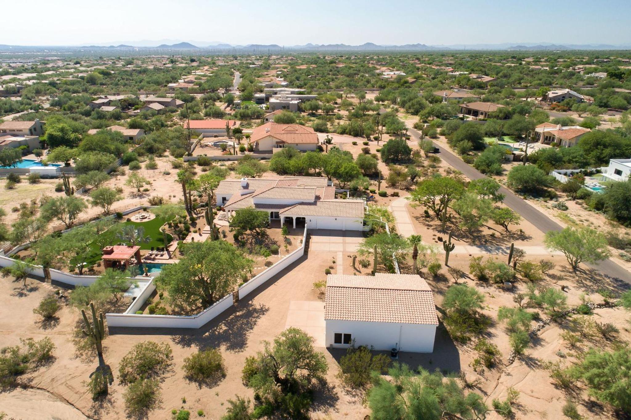 Rancho Relaxo by PaseoHomesAZ with Pool, Spa and Separate Casita