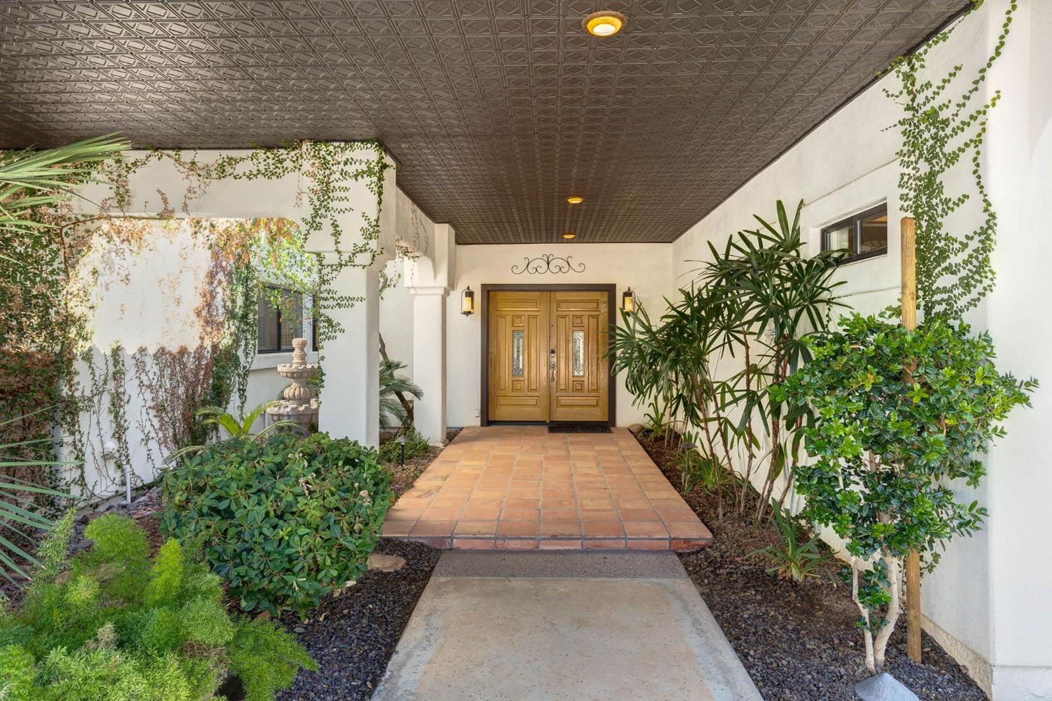 Rancho Relaxo by PaseoHomesAZ with Pool, Spa and Separate Casita
