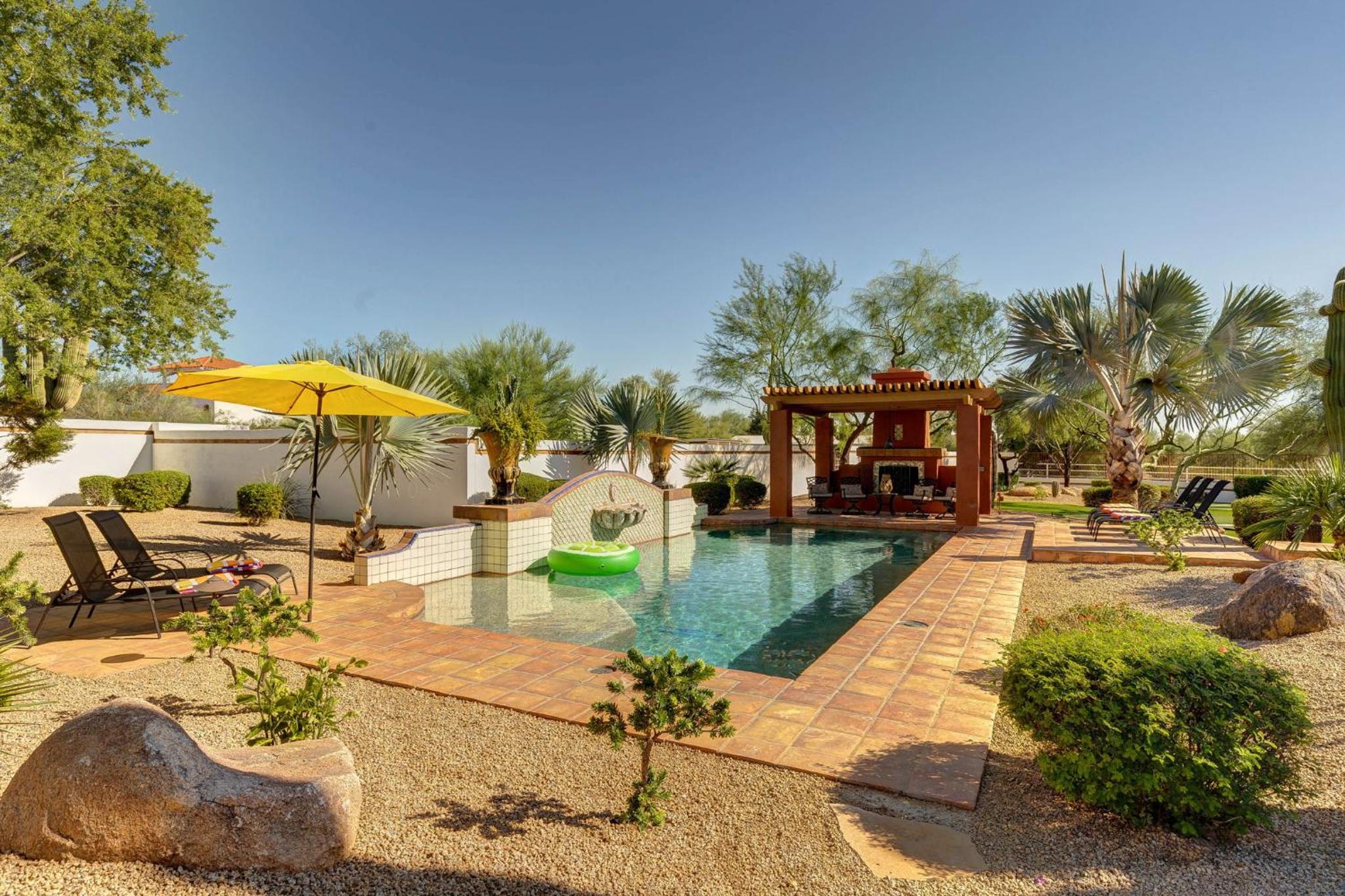 Rancho Relaxo by PaseoHomesAZ with Pool, Spa and Separate Casita