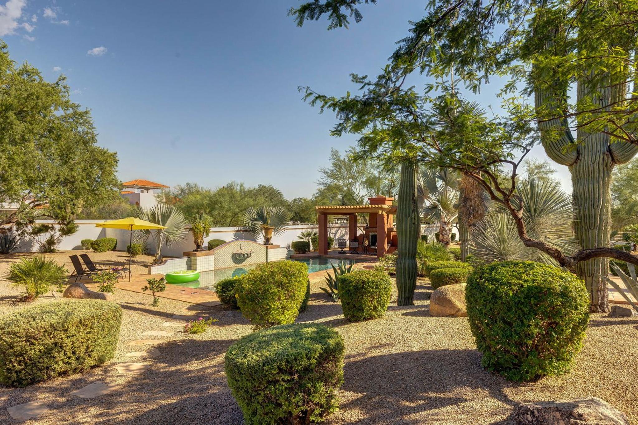 Rancho Relaxo by PaseoHomesAZ with Pool, Spa and Separate Casita