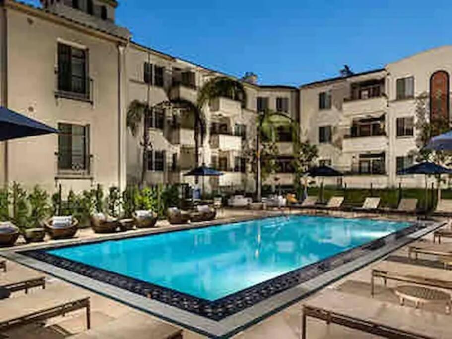 Cozy Resort-Style Experience - Garden View