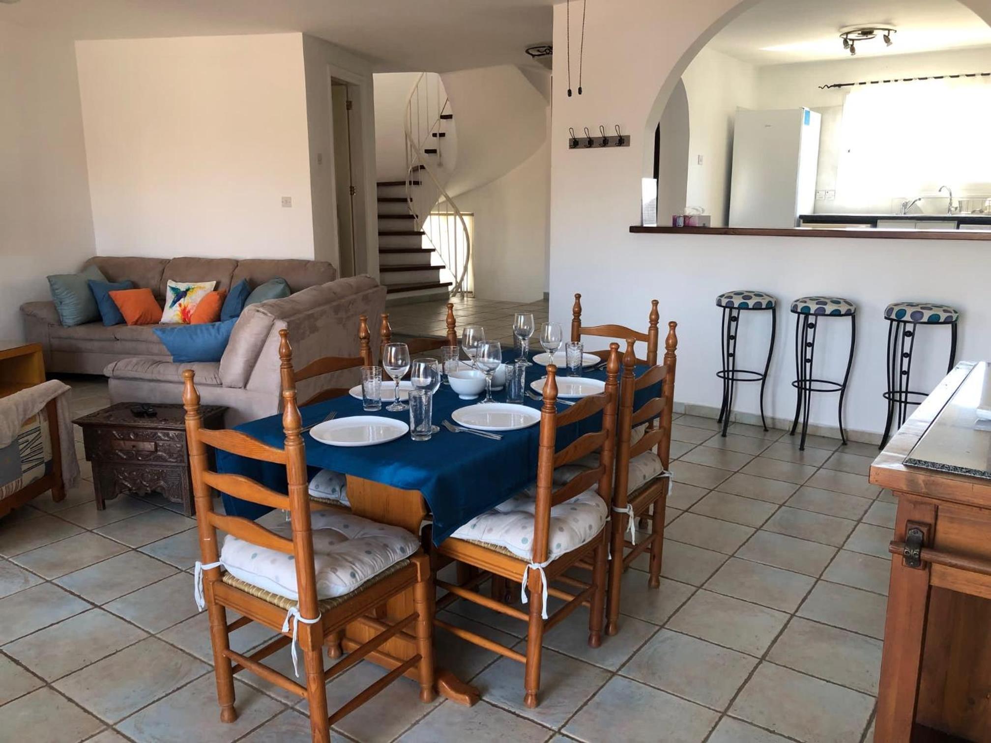 Spacious 3BR Villa - 5-Min to St Georges Beach - Perfect for Families