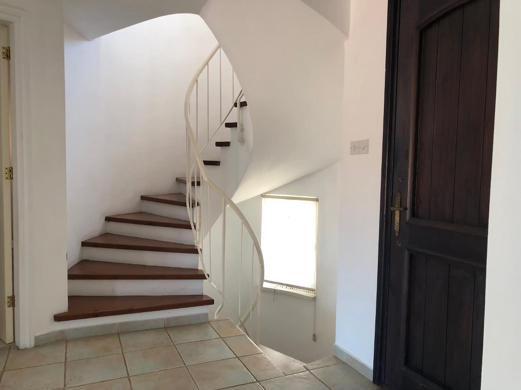 Spacious 3BR Villa - 5-Min to St Georges Beach - Perfect for Families