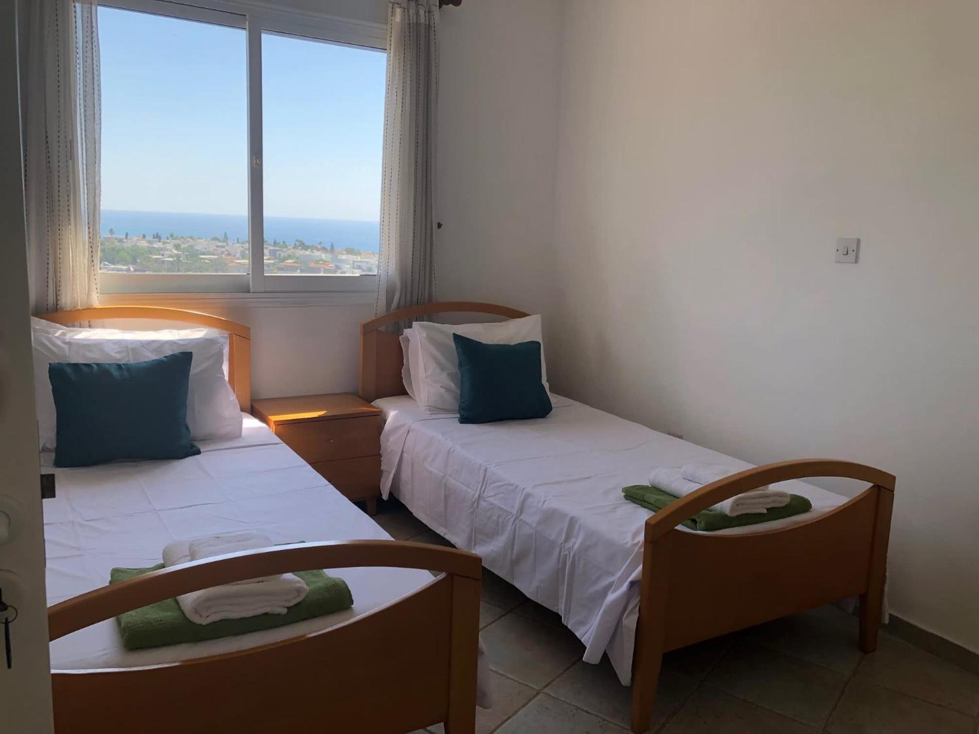 Spacious 3BR Villa - 5-Min to St Georges Beach - Perfect for Families