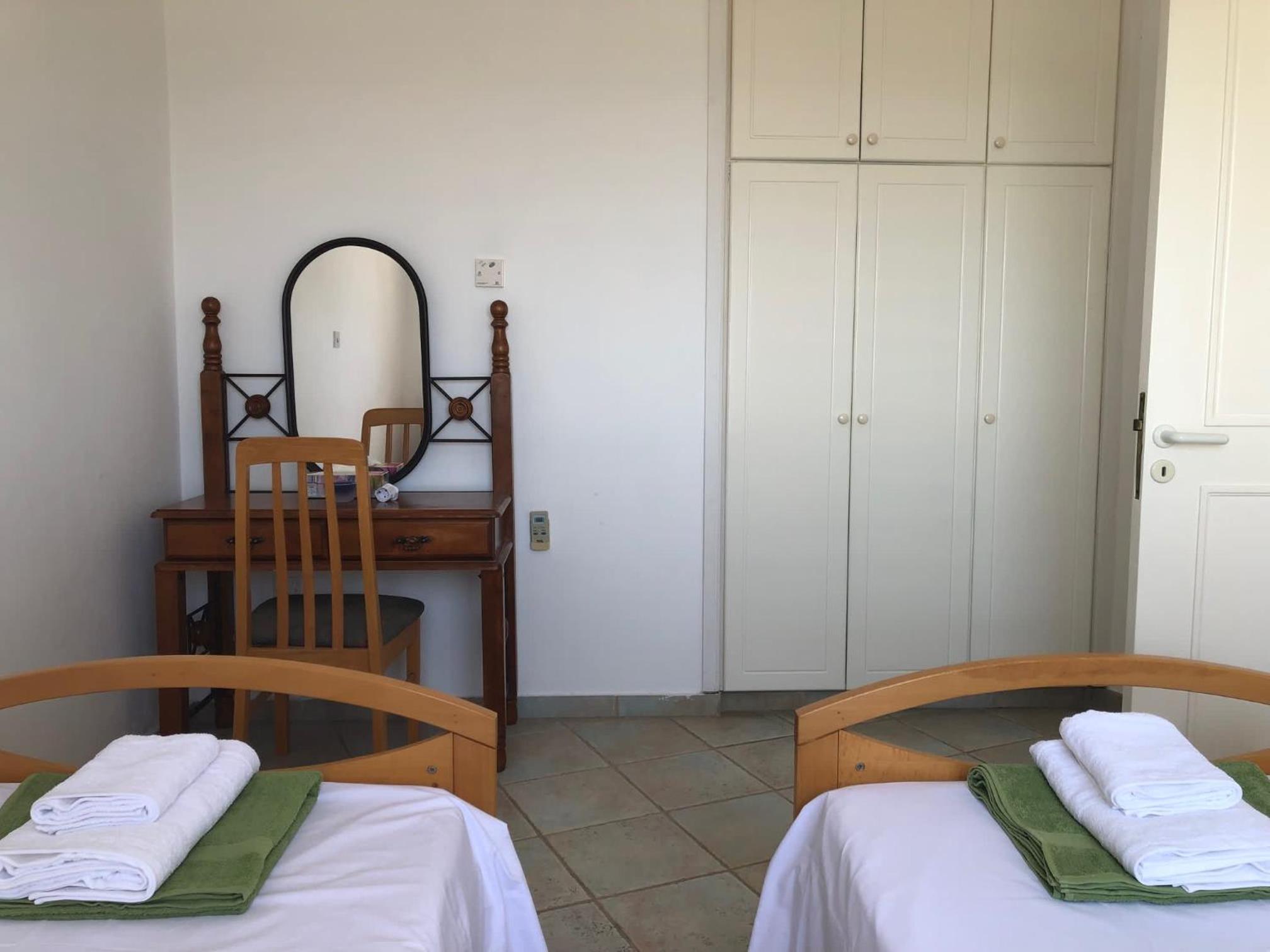 Spacious 3BR Villa - 5-Min to St Georges Beach - Perfect for Families