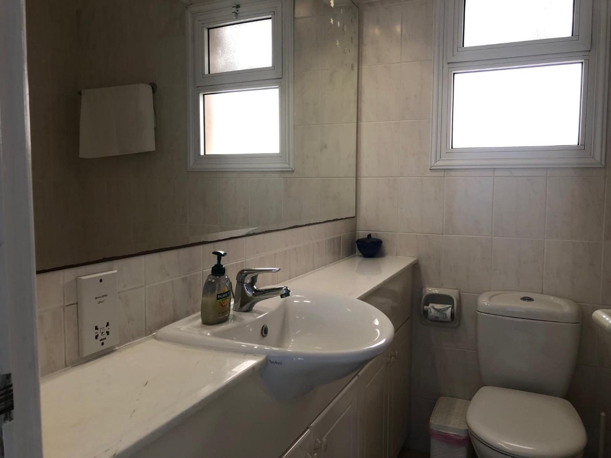 Spacious 3BR Villa - 5-Min to St Georges Beach - Perfect for Families