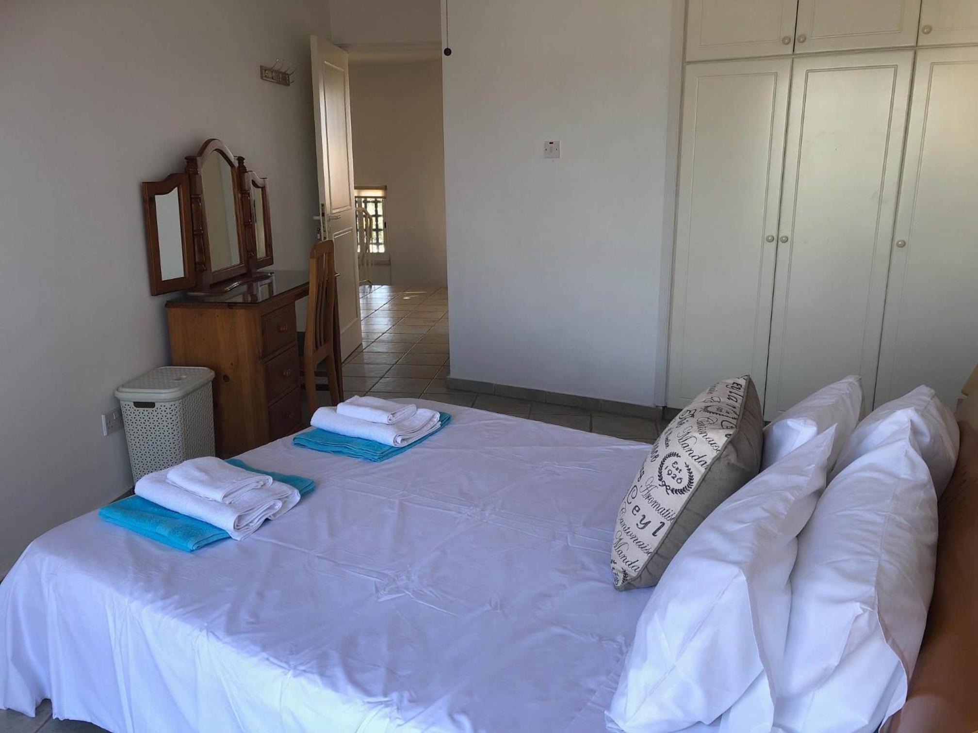 Spacious 3BR Villa - 5-Min to St Georges Beach - Perfect for Families