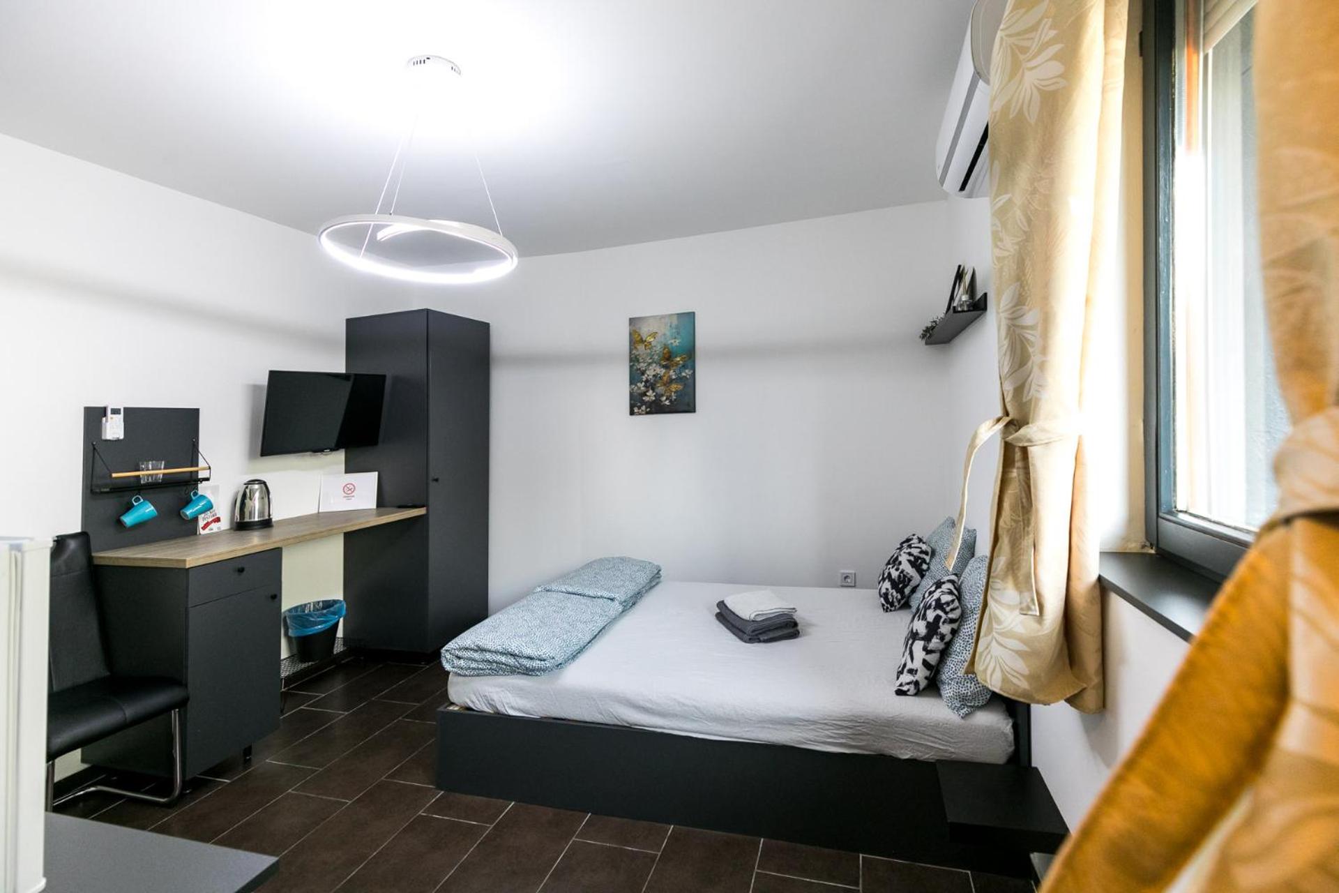 Mariposa Apartments