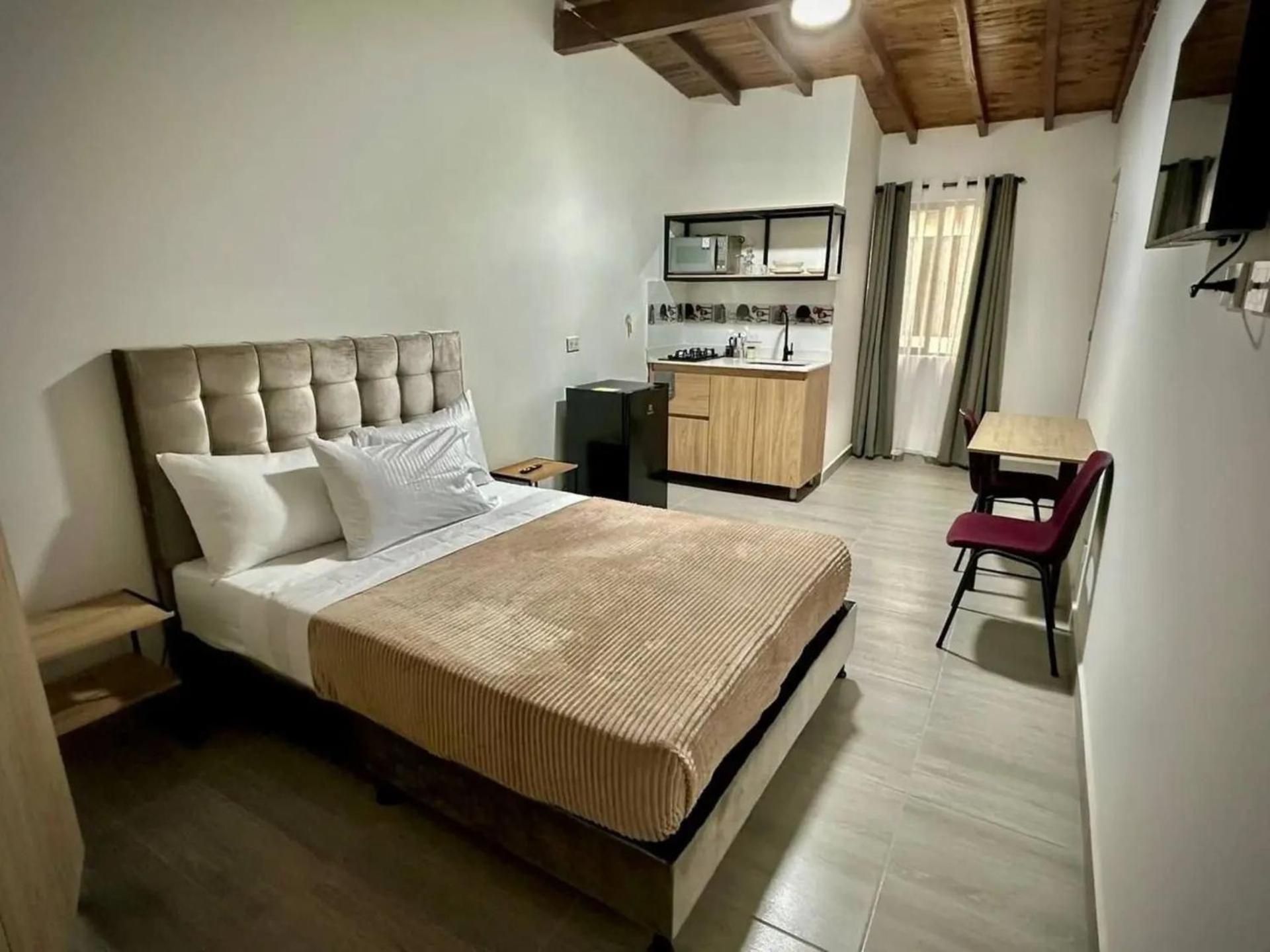 Apartahotel en Laureles