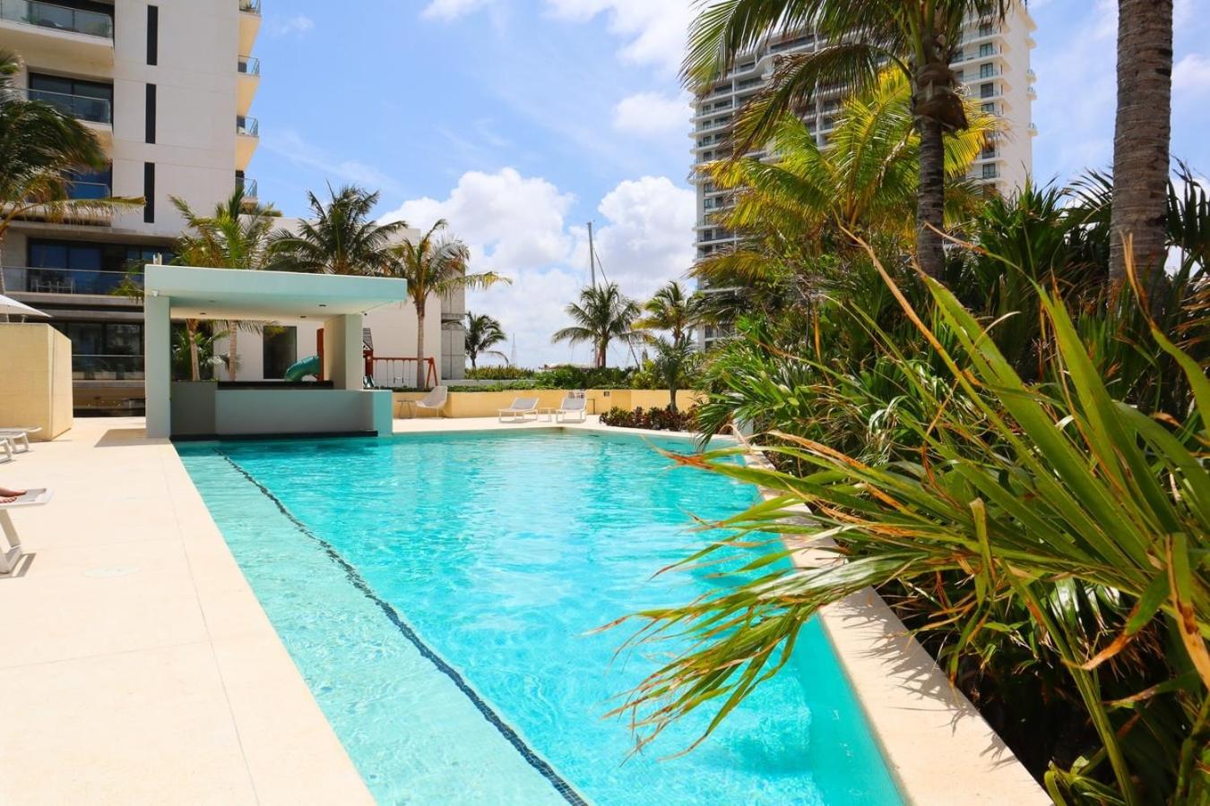 Modern Apt with Balcony & Pool, Marina Puerto