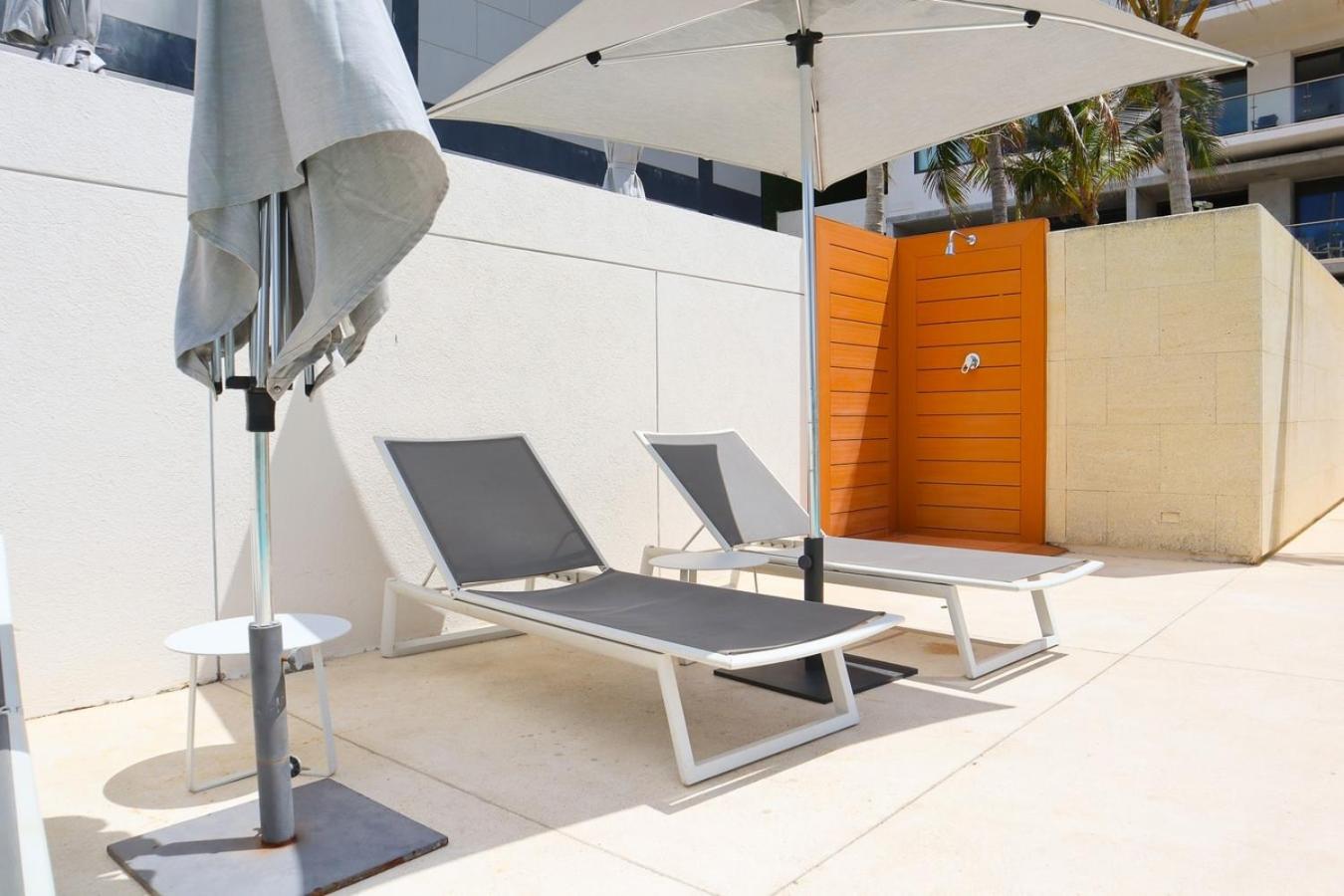 Modern Apt with Balcony & Pool, Marina Puerto