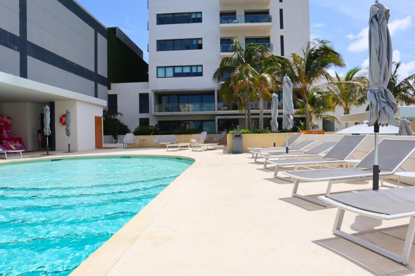Modern Apt with Balcony & Pool, Marina Puerto