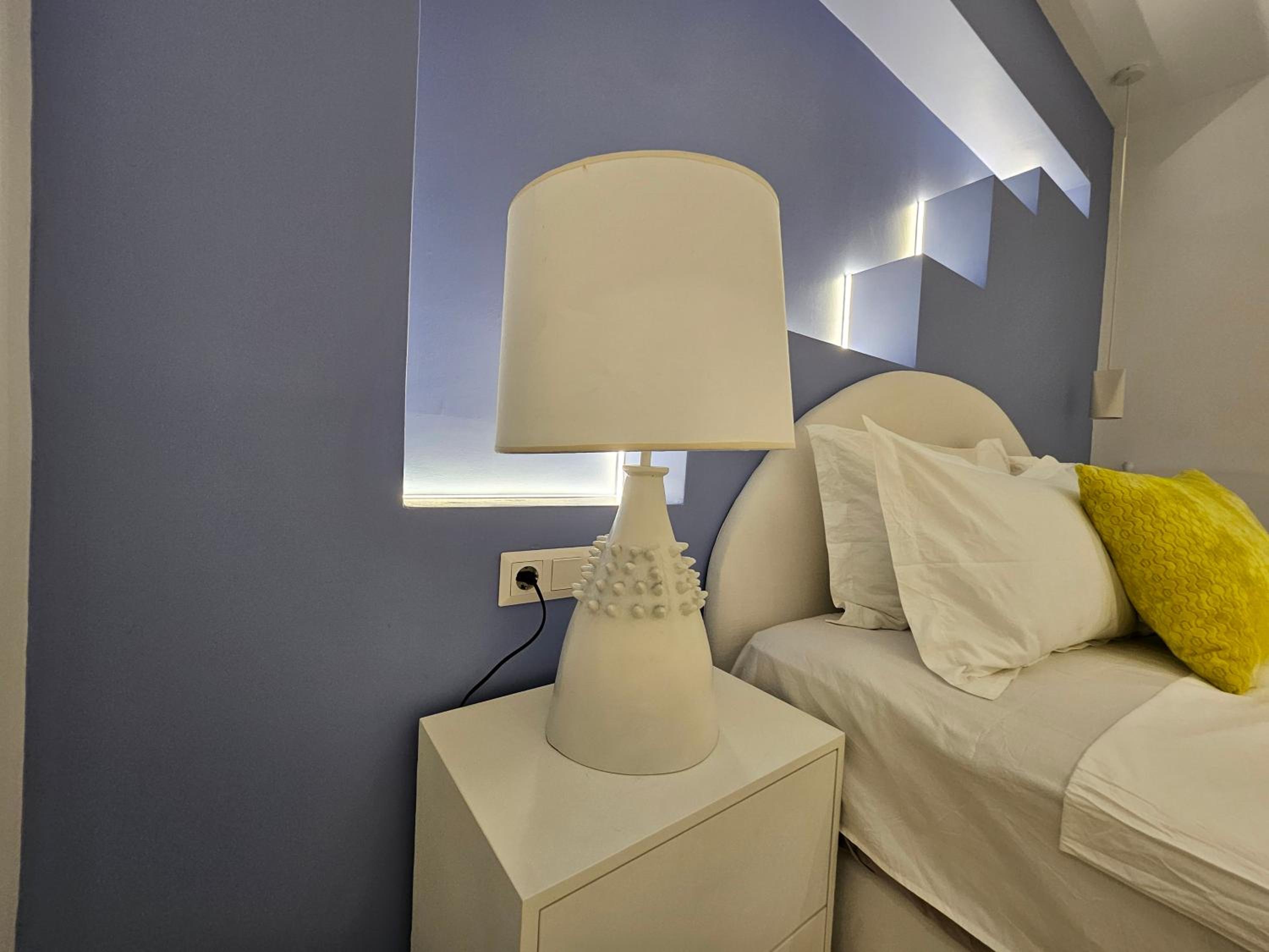 Aphrodite house at the foot of the Acropolis photo 4