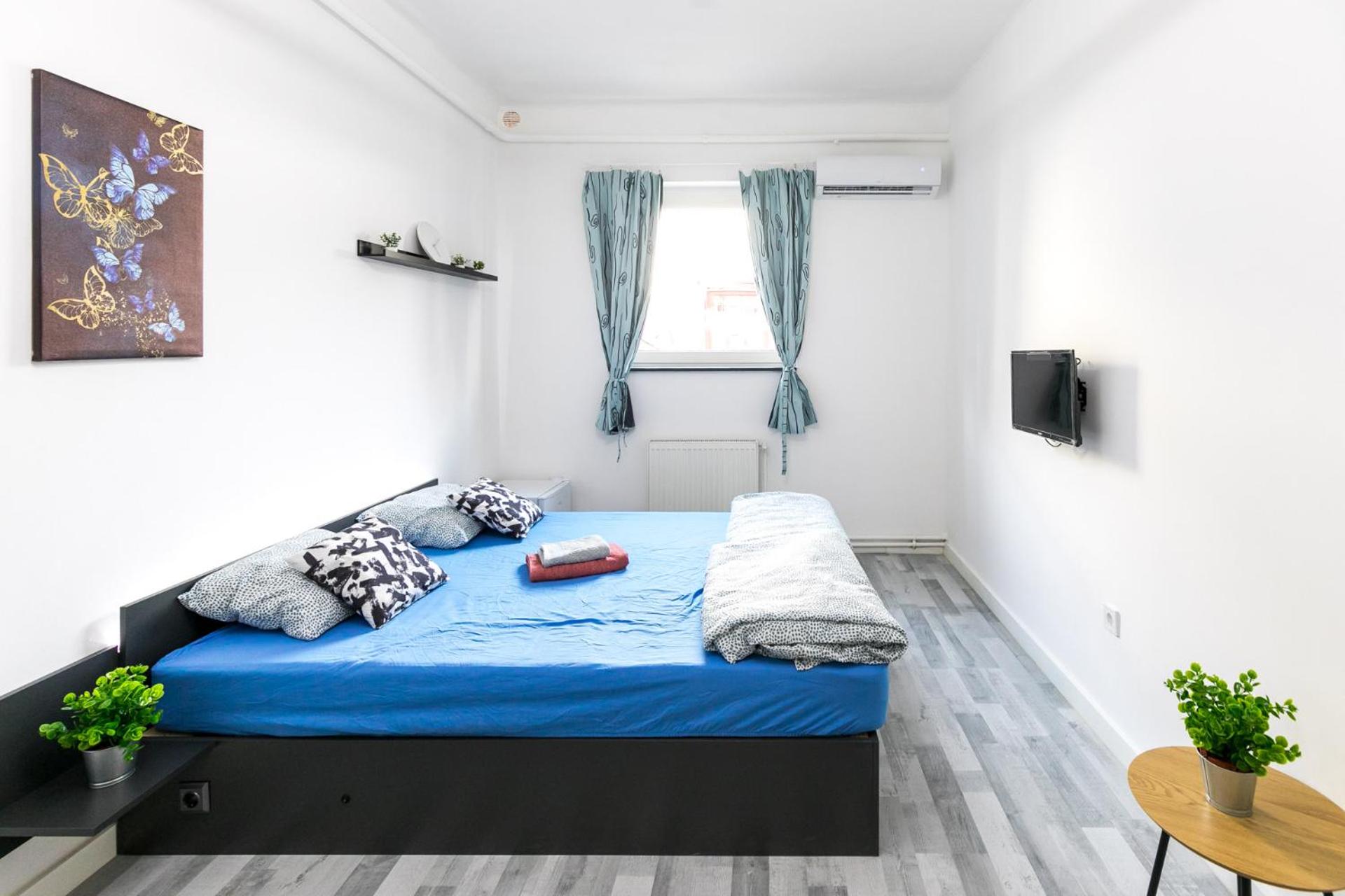 Mariposa Apartments