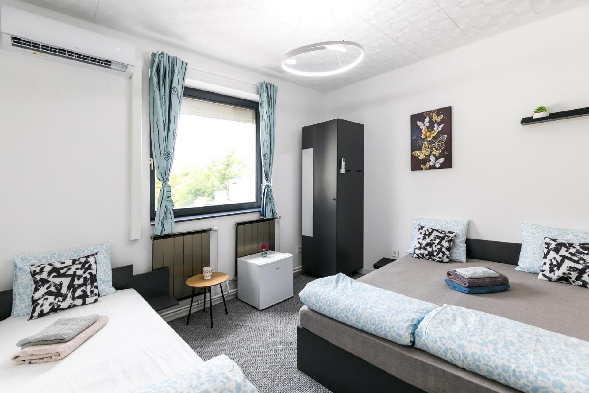 Mariposa Apartments