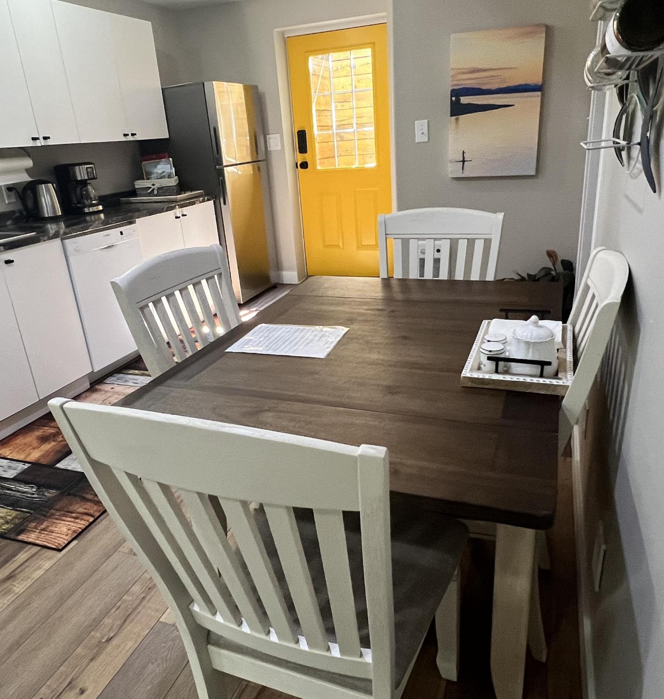 Yellow Door Suite