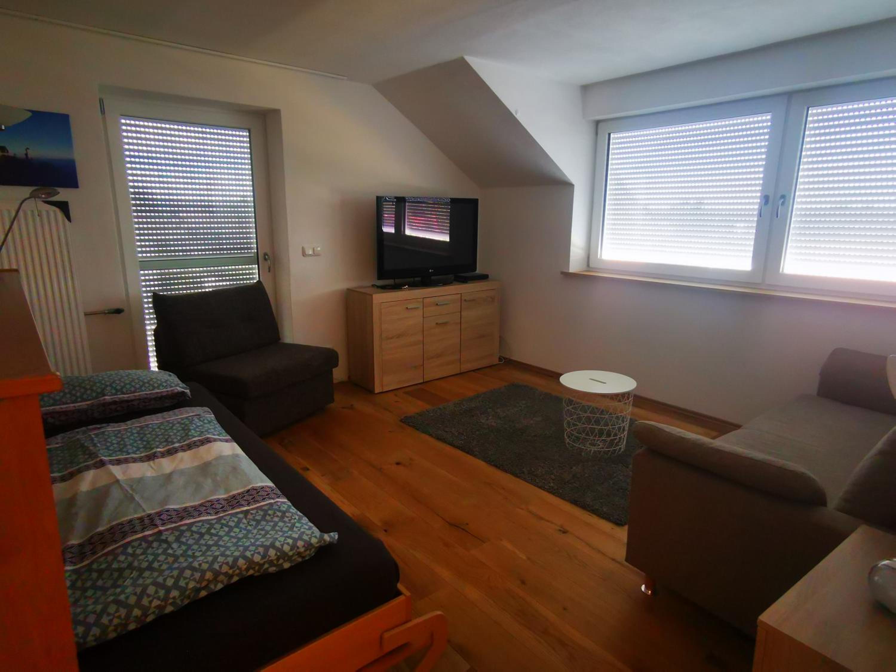 Panorama Apartment im Allgäu mit Balkon, Garten und Stellplatz