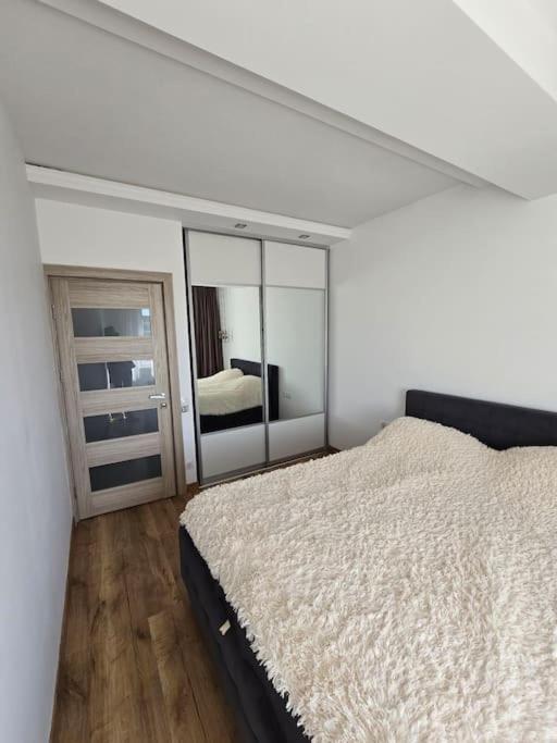 Apartament cu 2 dormitoare