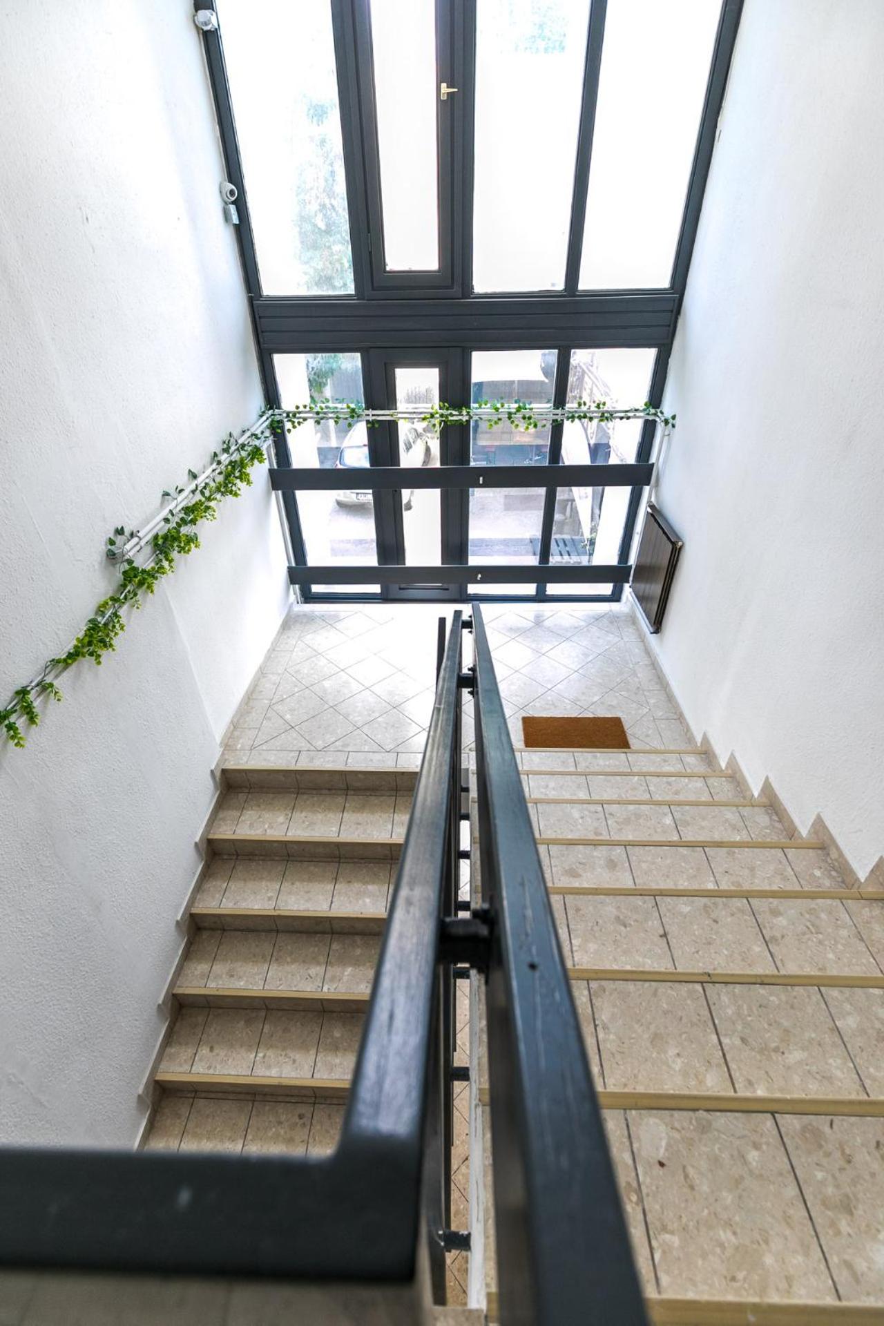 Mariposa Apartments