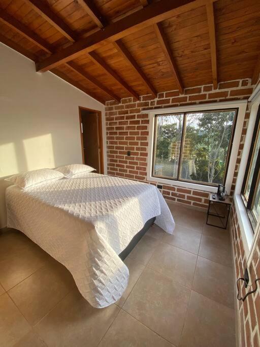 Casa de Campo completa ubicada en Santa Elena