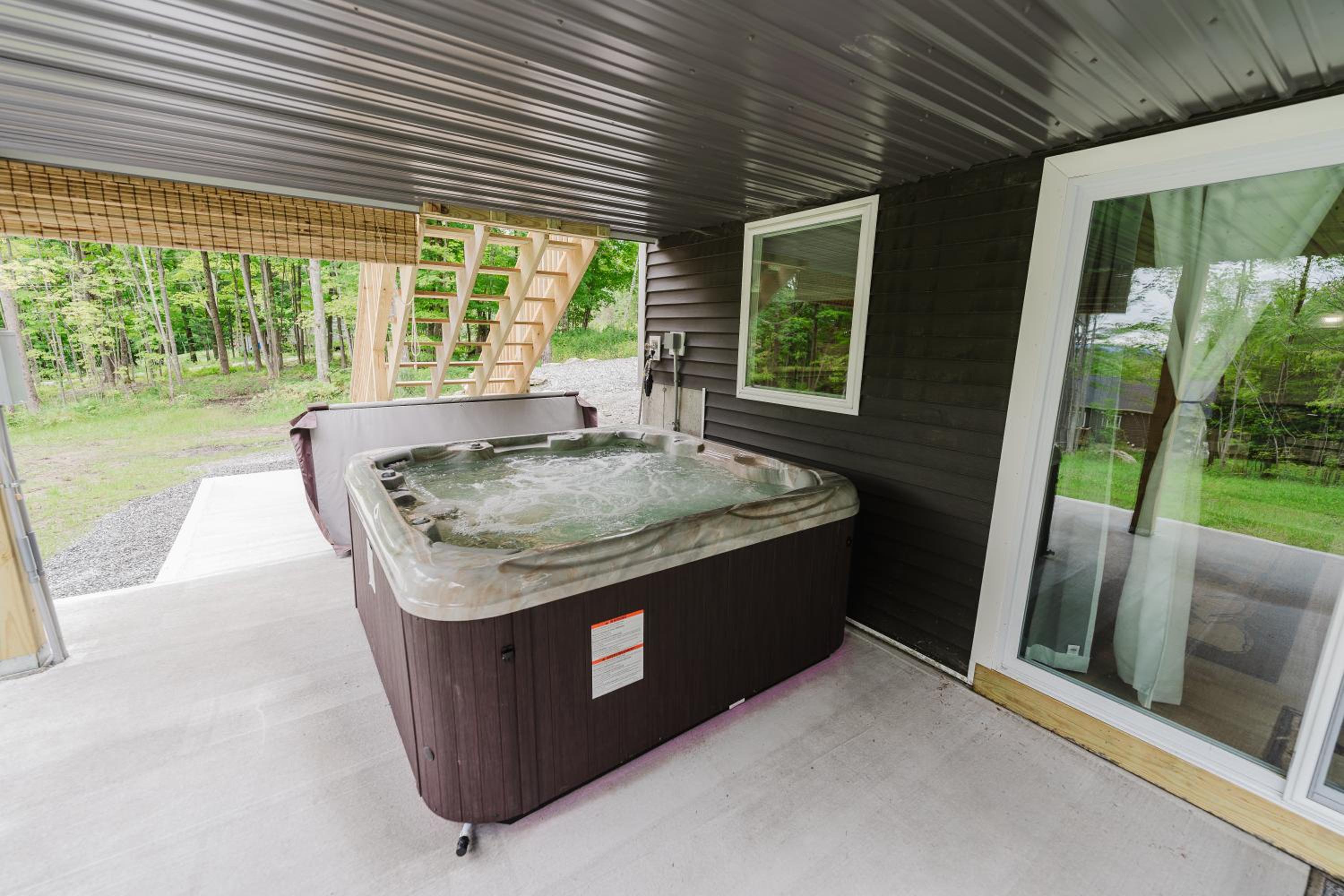 NEW! Modern Getaway - Hot Tub l Fire Pit l Pool table view 3