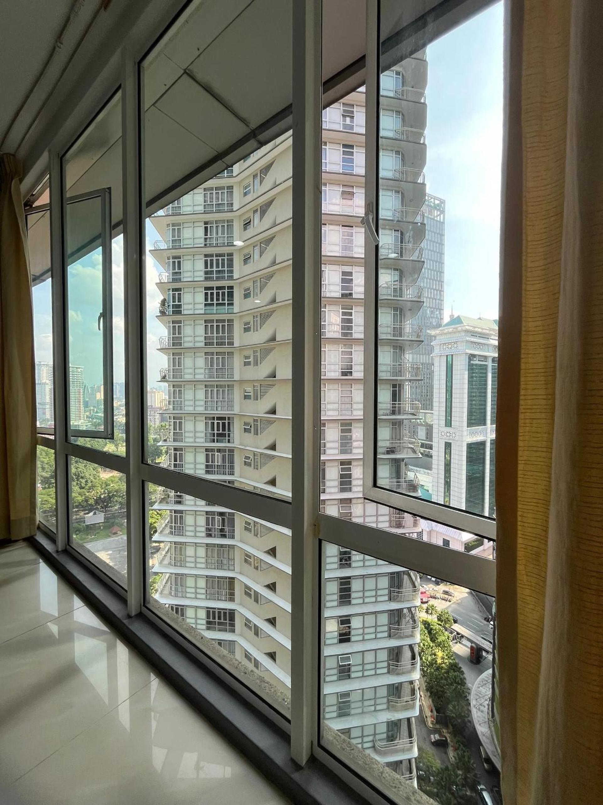 Parkview Service Apartment By Bonjour